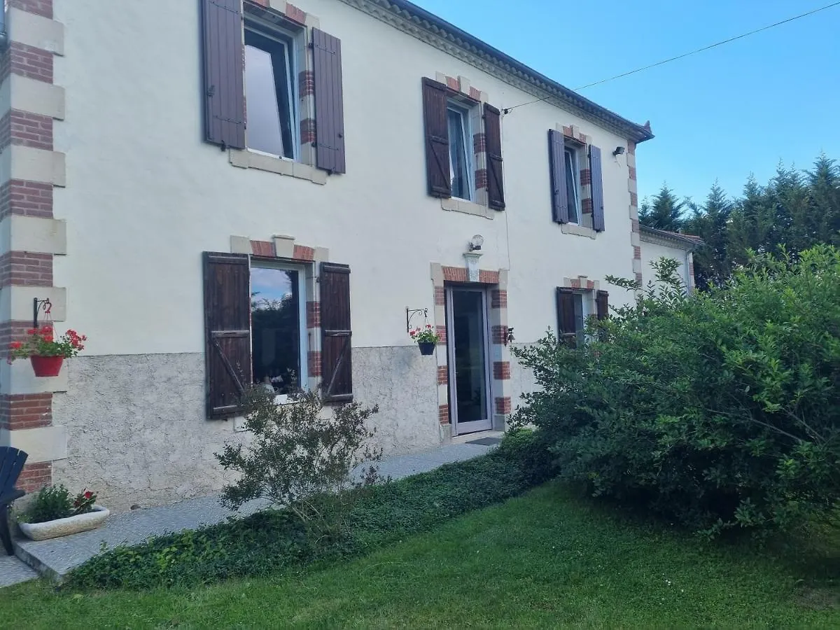 Bayonnats Bed & Breakfast Saint-Michel   Saint-Michel (Gers)